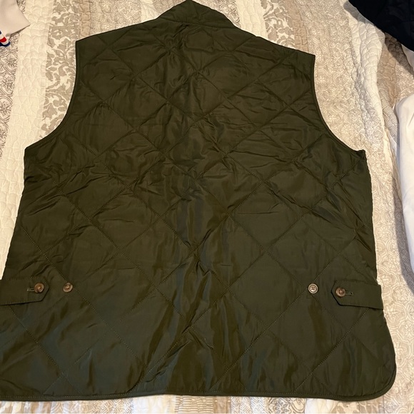 Men’s JCrew hunter green/tan lightweight vest - Picture 3 of 3